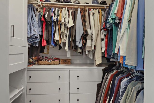 1212 Laurel LANE, Kansasville, WI 53139