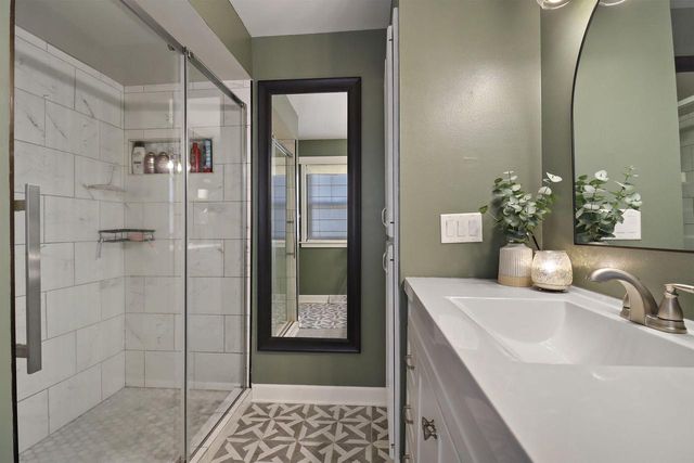 1212 Laurel LANE, Kansasville, WI 53139