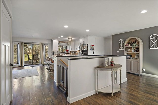 1212 Laurel LANE, Kansasville, WI 53139