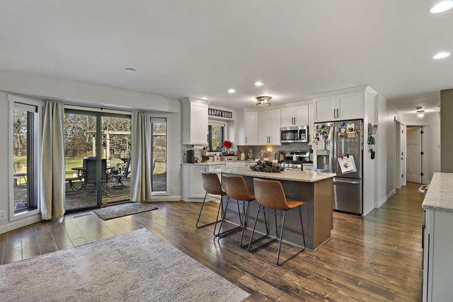 1212 Laurel LANE, Kansasville, WI 53139