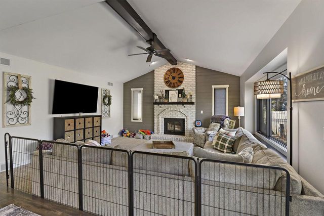 1212 Laurel LANE, Kansasville, WI 53139