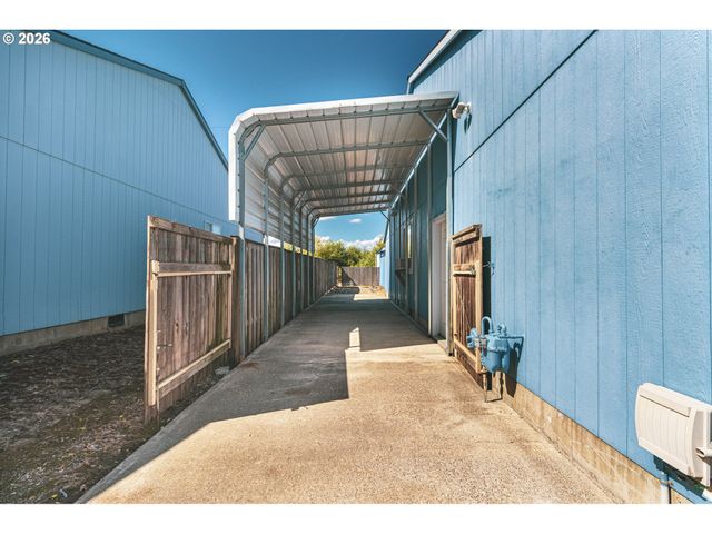 1729 HARTFORD Dr, Forest Grove, OR 97116