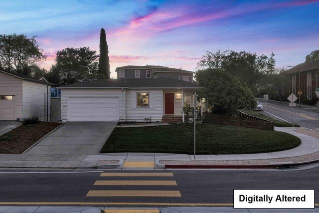 2204 Roosevelt Avenue, Redwood City, CA 94061