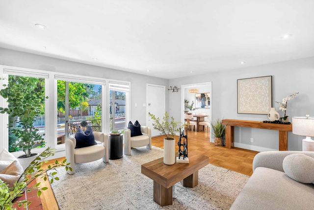 2204 Roosevelt Avenue, Redwood City, CA 94061
