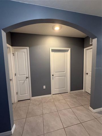 33318 HAMILTON HILL LN, Wesley Chapel, FL 33545