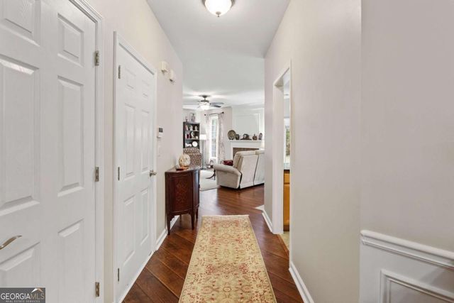 9815 Settlers Lane, Gainesville, GA 30506