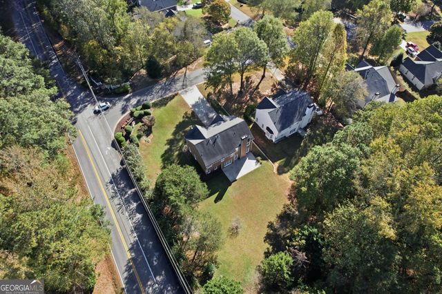 9815 Settlers Lane, Gainesville, GA 30506