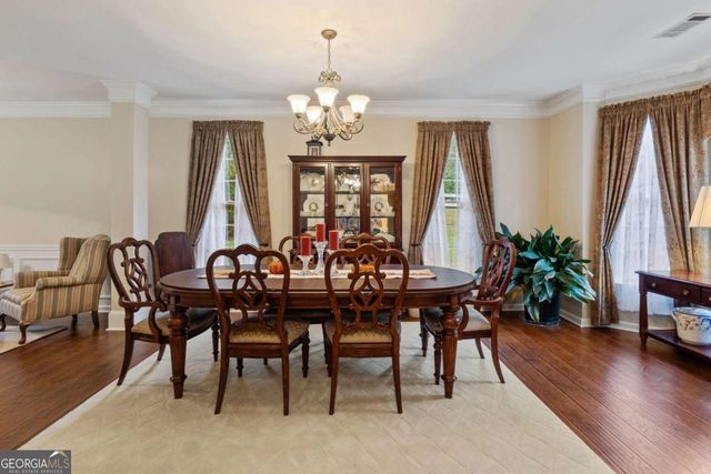 9815 Settlers Lane, Gainesville, GA 30506