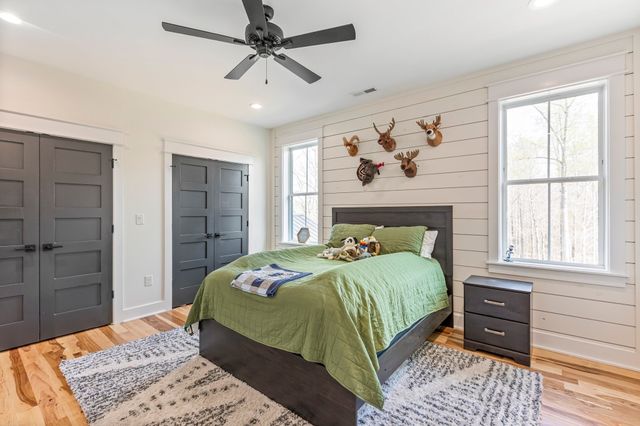 610 Dogwood Way, Burns, TN 37029