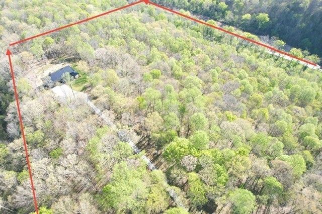 610 Dogwood Way, Burns, TN 37029