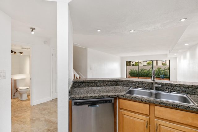3530 Magellan Circle 613, Aventura, FL 33180