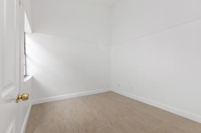 3530 Magellan Circle 613, Aventura, FL 33180
