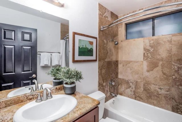 7415 Brava Street, Carlsbad, CA 92009