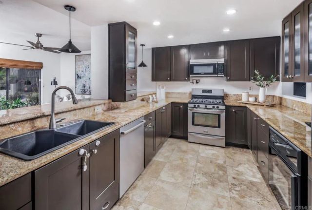 7415 Brava Street, Carlsbad, CA 92009