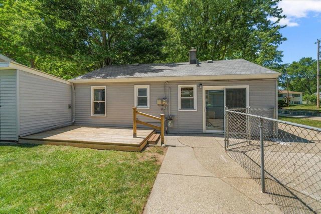3736 Groveland Avenue SW, Wyoming, MI 49519