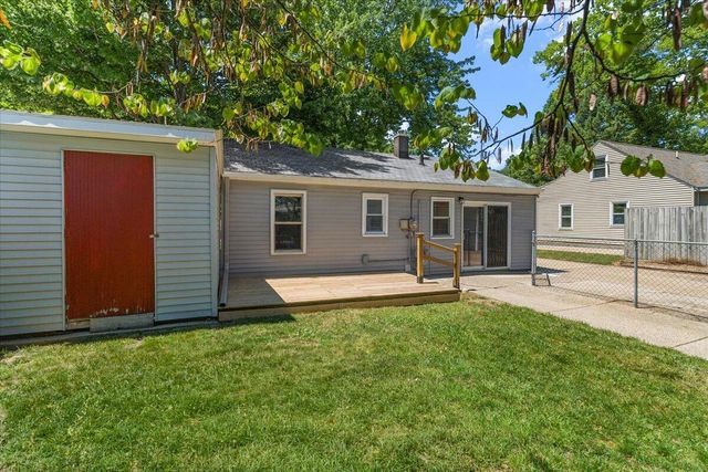 3736 Groveland Avenue SW, Wyoming, MI 49519