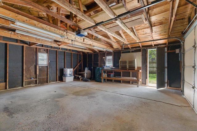 3736 Groveland Avenue SW, Wyoming, MI 49519