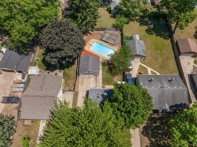 3736 Groveland Avenue SW, Wyoming, MI 49519