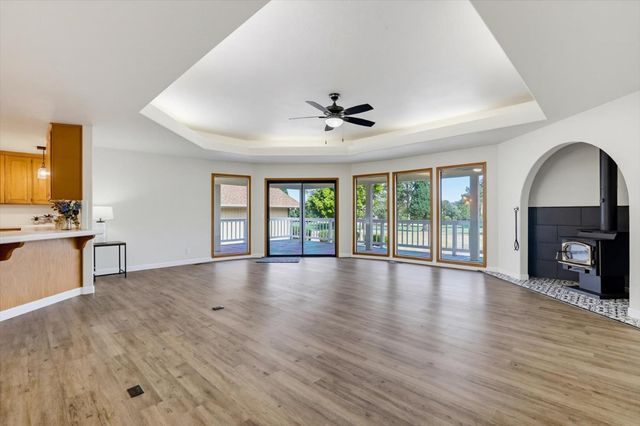 18098 Lake Forest Dr, Penn Valley, CA 95946