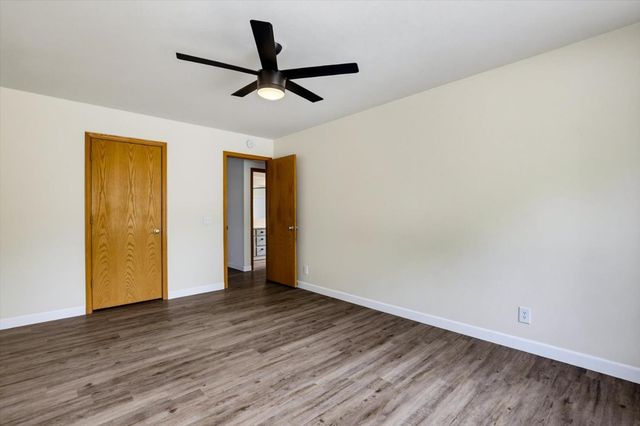 18098 Lake Forest Dr, Penn Valley, CA 95946