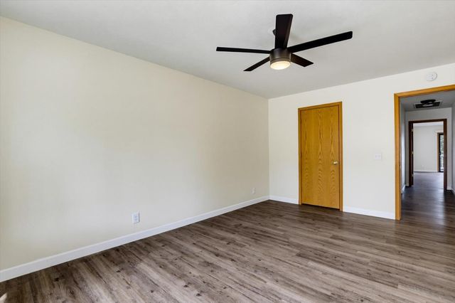 18098 Lake Forest Dr, Penn Valley, CA 95946