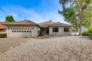 18098 Lake Forest Dr, Penn Valley, CA 95946