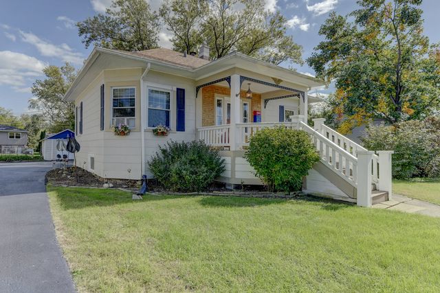 1583 East Avenue, Crete, IL 60417