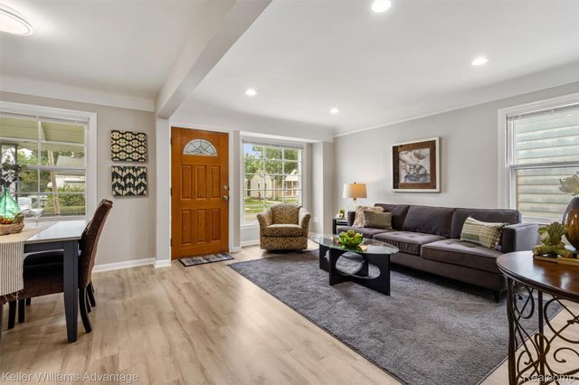21140 Eastwood Boulevard, Warren, MI 48089