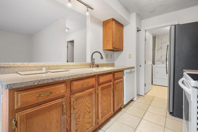 210 Willowbrook Ct Court, 7, Wilder, KY 41071