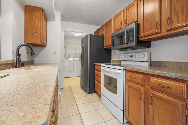 210 Willowbrook Ct Court, 7, Wilder, KY 41071