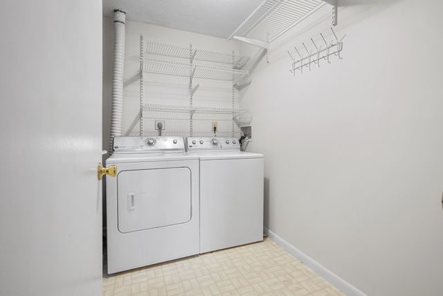 210 Willowbrook Ct Court, 7, Wilder, KY 41071