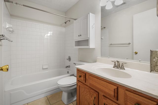 210 Willowbrook Ct Court, 7, Wilder, KY 41071