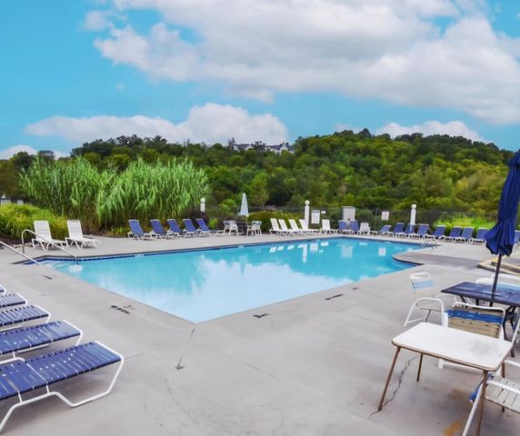 210 Willowbrook Ct Court, 7, Wilder, KY 41071