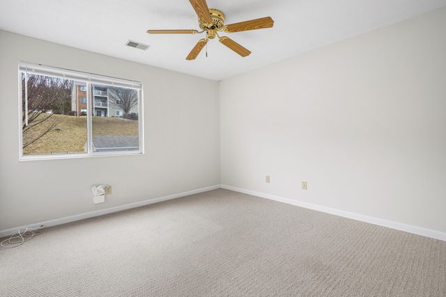 210 Willowbrook Ct Court, 7, Wilder, KY 41071