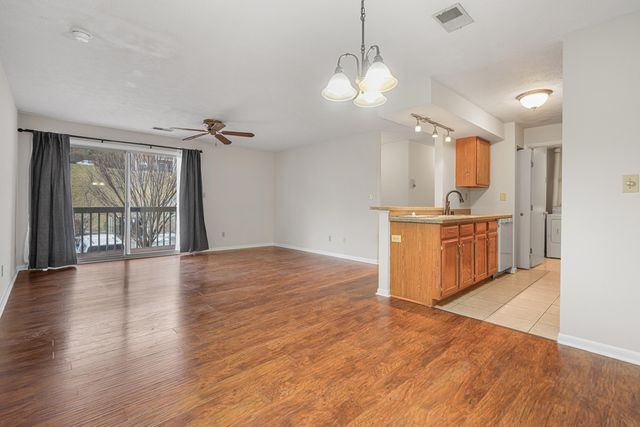 210 Willowbrook Ct Court, 7, Wilder, KY 41071