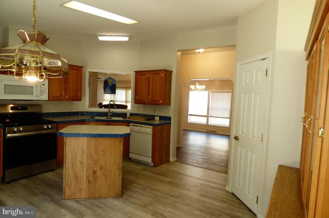 268 WILLIAMS LN, Red Hill, PA 18076