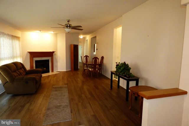 268 WILLIAMS LN, Red Hill, PA 18076