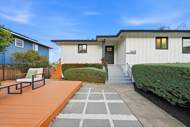 1609 Molitor Road, Belmont, CA 94002