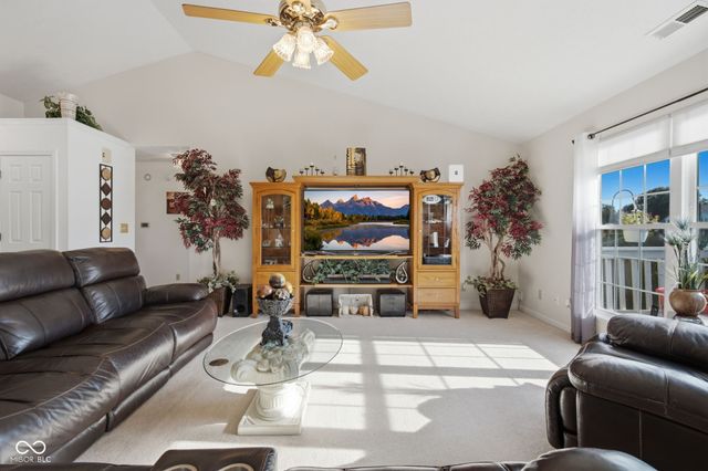 5747 Cross Bridge Way, Plainfield, IN 46168