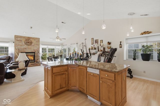 5747 Cross Bridge Way, Plainfield, IN 46168