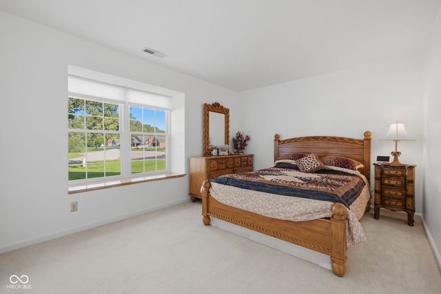 5747 Cross Bridge Way, Plainfield, IN 46168