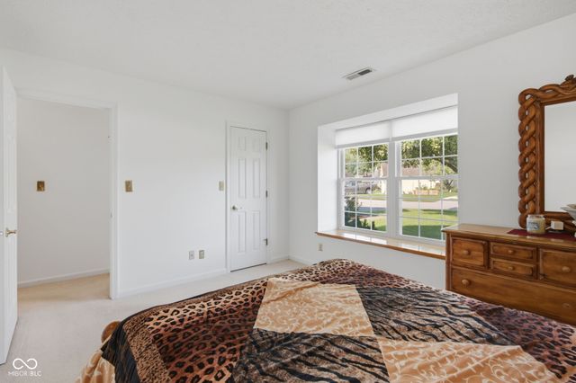 5747 Cross Bridge Way, Plainfield, IN 46168