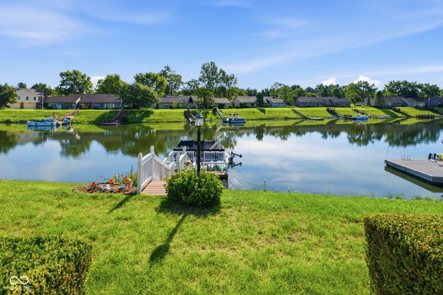 5747 Cross Bridge Way, Plainfield, IN 46168