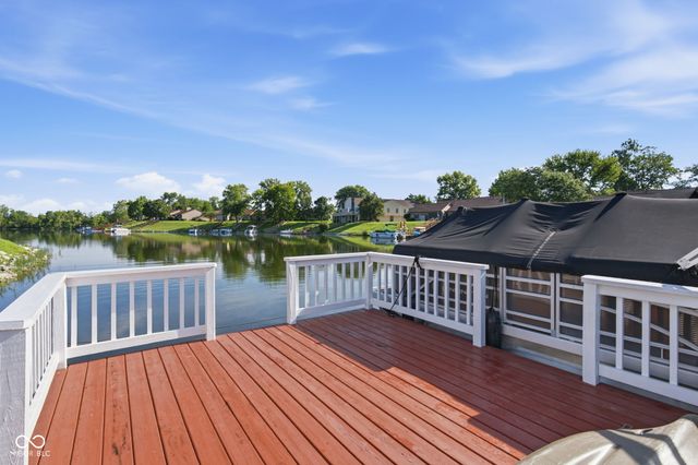 5747 Cross Bridge Way, Plainfield, IN 46168