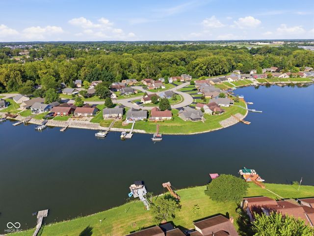 5747 Cross Bridge Way, Plainfield, IN 46168