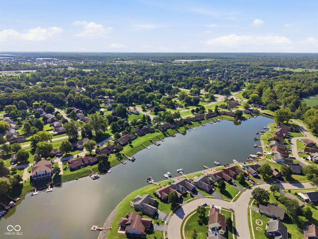 5747 Cross Bridge Way, Plainfield, IN 46168
