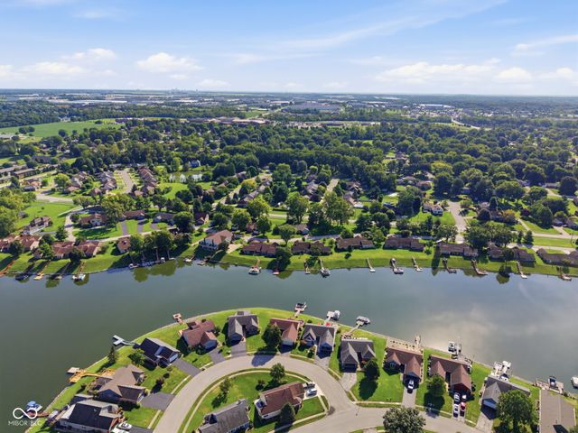 5747 Cross Bridge Way, Plainfield, IN 46168