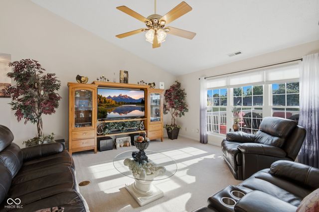 5747 Cross Bridge Way, Plainfield, IN 46168