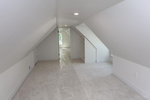 2717 Arbor Avenue, Cincinnati, OH 45209