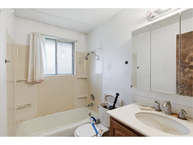 13137 Se FRANCIS St, Portland, OR 97236